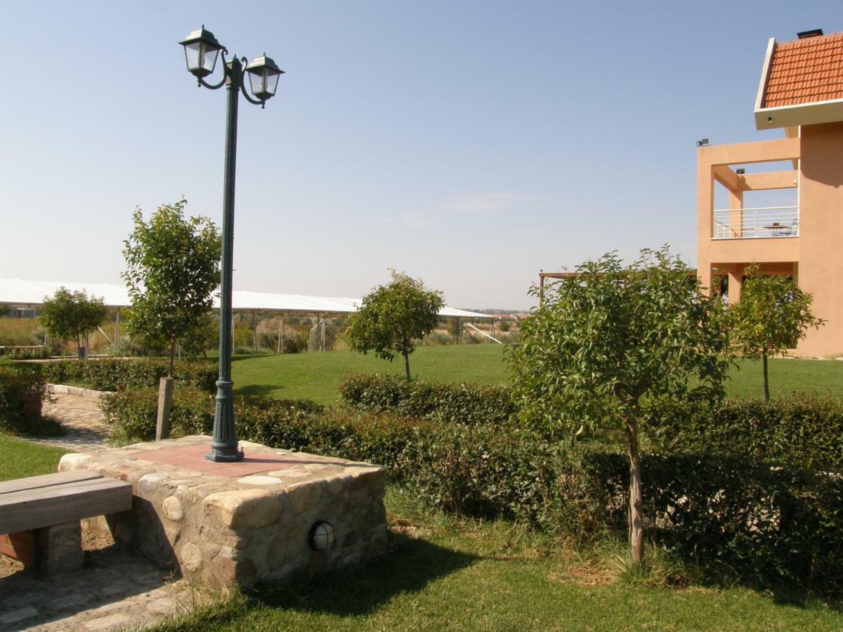 Loft Apartments Komotini Bagian luar foto