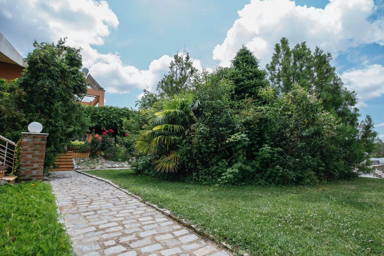 Loft Apartments Komotini Bagian luar foto