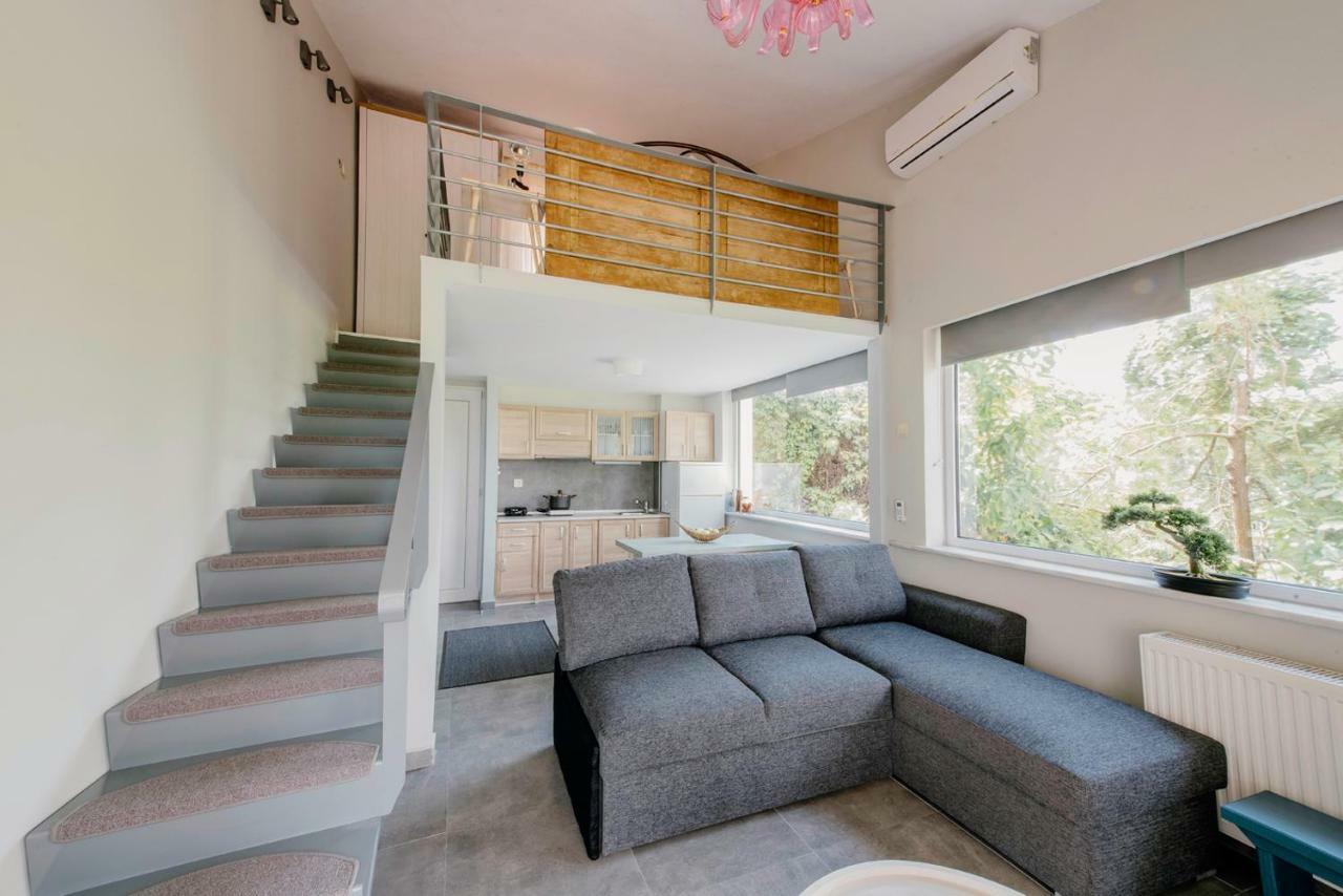 Loft Apartments Komotini Bagian luar foto