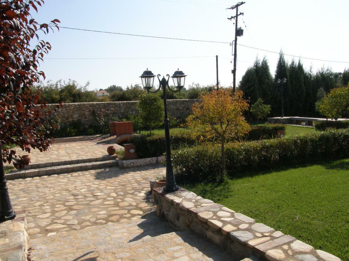 Loft Apartments Komotini Bagian luar foto